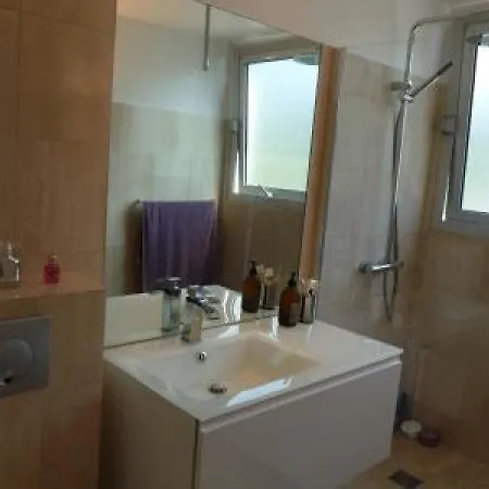 Two Bed In A Gated With Gardens In With Sea Views 865 Apartman *