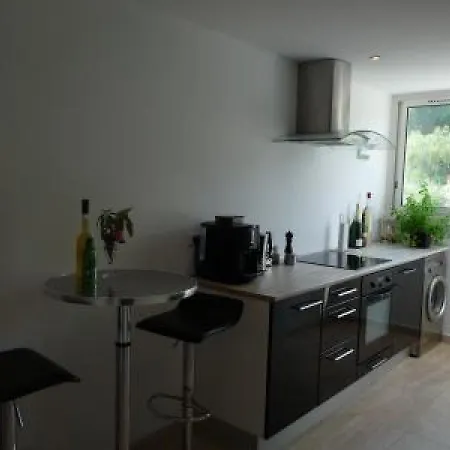 Two Bed In A Gated With Gardens In With Sea Views 865 Apartman *
