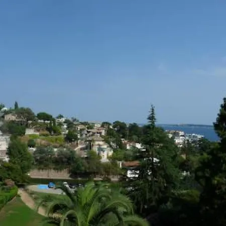 Two Bed In A Gated With Gardens In With Sea Views 865 Apartman Cannes
